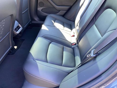 Used 2023 Tesla Model 3 Performance image 11