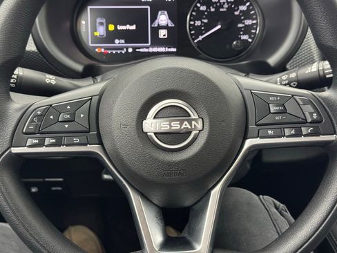 Used 2024 Nissan Kicks SV image 16
