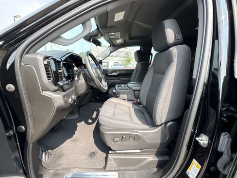 Used 2023 Chevrolet Silverado 1500 LT AWD/4WD image 13