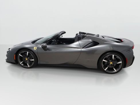 Certified 2025 Ferrari SF90 Spider AWD/4WD image 16