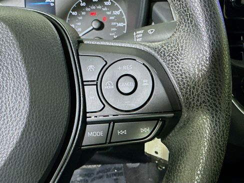 Used 2023 Toyota Corolla LE image 17