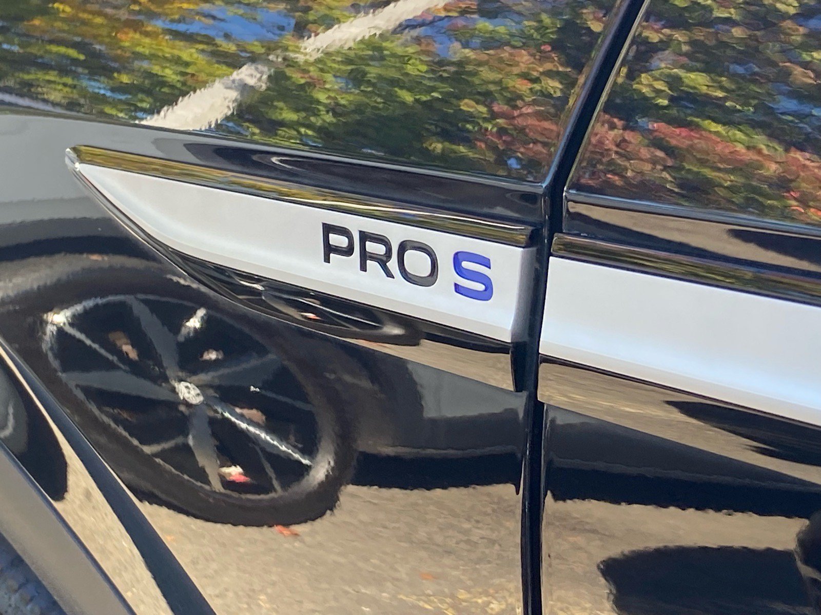 Certified 2023 Volkswagen ID.4 Pro S RWD image 6