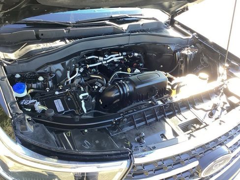 Used 2021 Ford Explorer XLT w/ Equipment Group 202A image 23