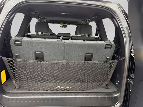 Used 2020 Lexus GX 460 Premium w/ Premium Package AWD/4WD image 33