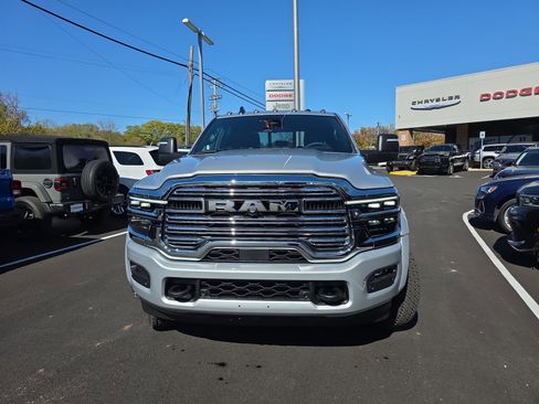 New 2026 RAM 5500 Laramie w/ Laramie Trim Package image 17