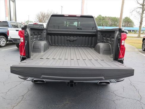 Used 2023 Chevrolet Silverado 1500 LTZ image 17
