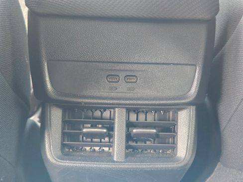 Certified 2025 Chevrolet Equinox LT FWD image 18