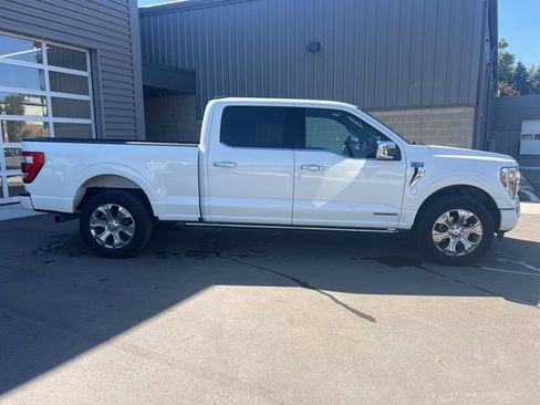 Used 2021 Ford F150 Platinum w/ FX4 Off-Road Package image 4