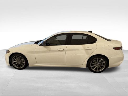 New 2025 Alfa Romeo Giulia RWD image 7