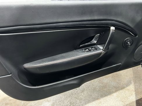 Used 2011 Maserati GranTurismo Convertible image 24