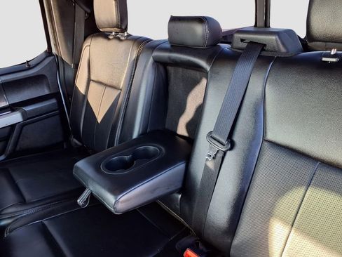 Used 2021 Ford F250 Lariat w/ Lariat Value Package image 31