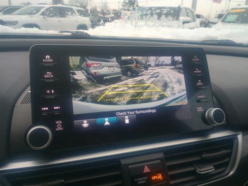 Used 2022 Honda Accord Sport image 29