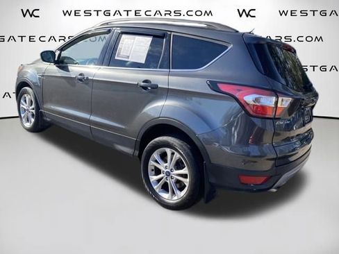 Used 2022 Ford Escape SE image 22