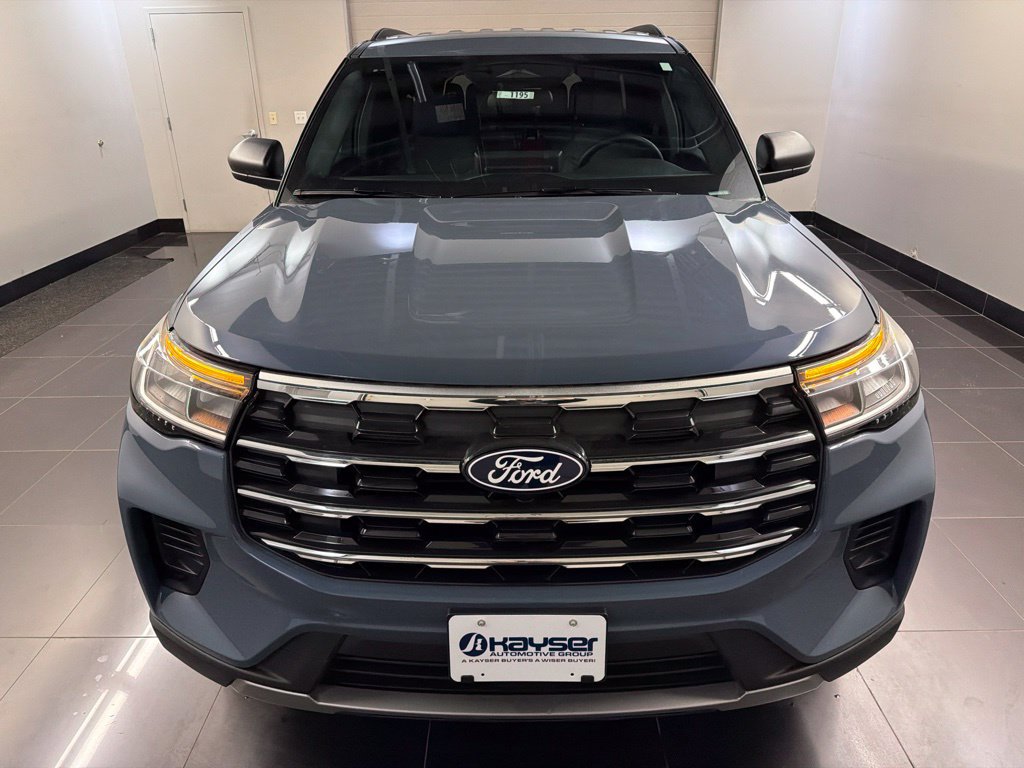 New 2027 Ford Explorer Active AWD/4WD image 2