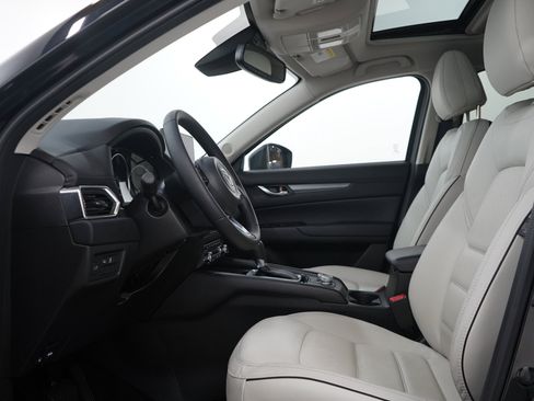 Used 2025 MAZDA CX-5 AWD 2.5 S w/ Preferred Package image 24