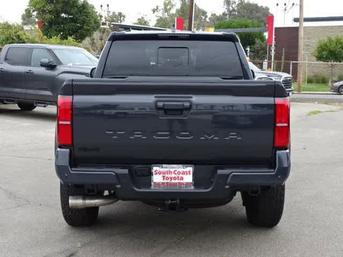 Used 2025 Toyota Tacoma TRD Off-Road w/ TRD Off Road Upgrade Package AWD/4WD image 13