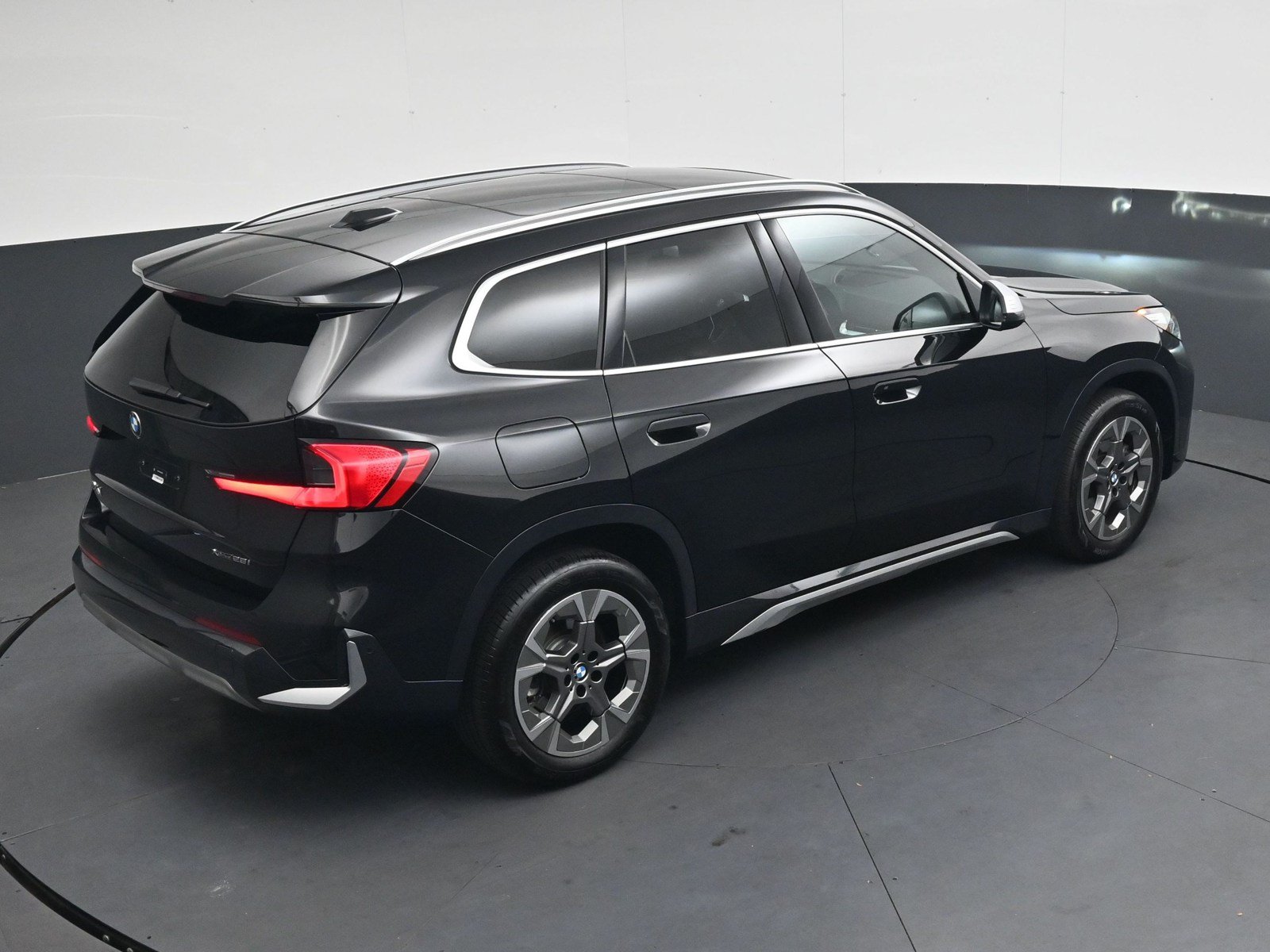 Used 2024 BMW X1 xDrive28i AWD/4WD image 28