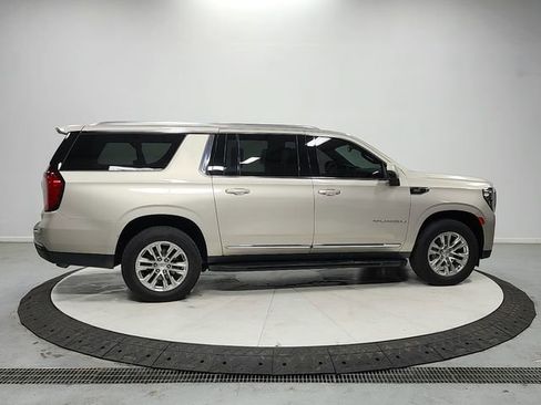 Used 2021 GMC Yukon XL SLT w/ SLT Premium Package RWD image 8