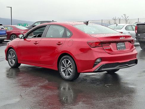 Certified 2023 Kia Forte LXS image 4