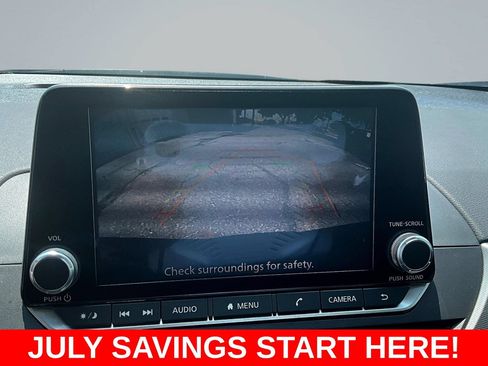 Used 2024 Nissan Altima 2.5 SR FWD image 18