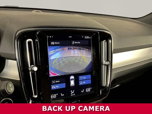 Used 2019 Volvo XC40 T5 Momentum AWD/4WD image 14