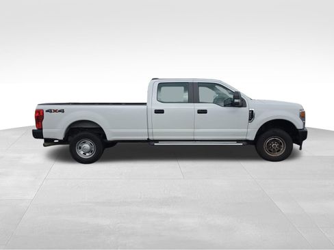 Used 2022 Ford F250 XL w/ Power Equipment Group AWD/4WD image 6