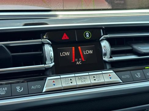 Used 2020 BMW X7 xDrive40i w/ Parking Assistance Package AWD/4WD image 34