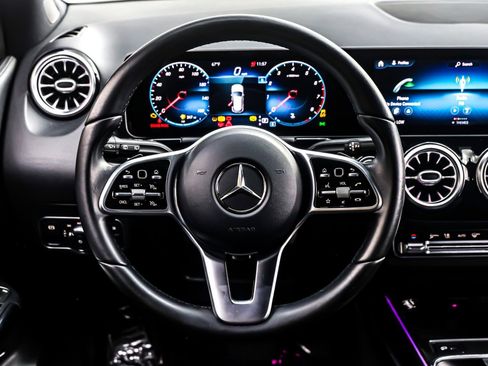 Used 2021 Mercedes-Benz GLA 250 GLA 250 SUV image 18