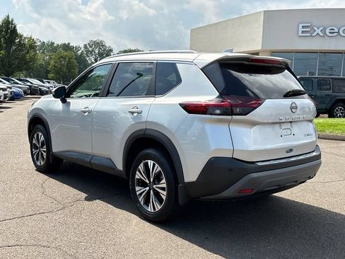 Certified 2023 Nissan Rogue SV w/ SV Premium B Package AWD/4WD image 4