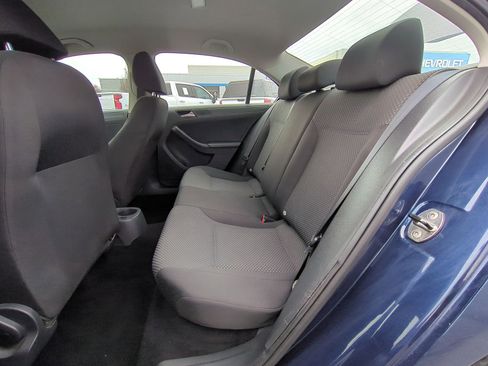 Used 2013 Volkswagen Jetta S image 23