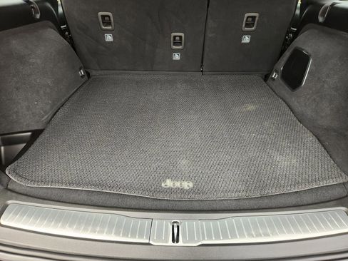 Used 2022 Jeep Grand Cherokee Summit image 33