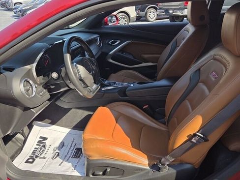 Used 2017 Chevrolet Camaro SS RWD image 6