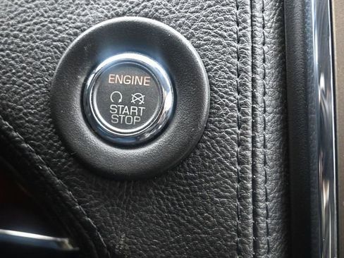 Used 2015 Lincoln MKX AWD w/ Equipment Group 101A image 16