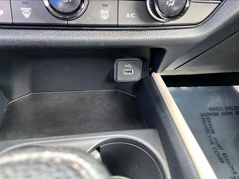 Used 2024 Honda HR-V LX image 25