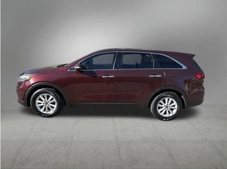 Used 2019 Kia Sorento FWD video 2