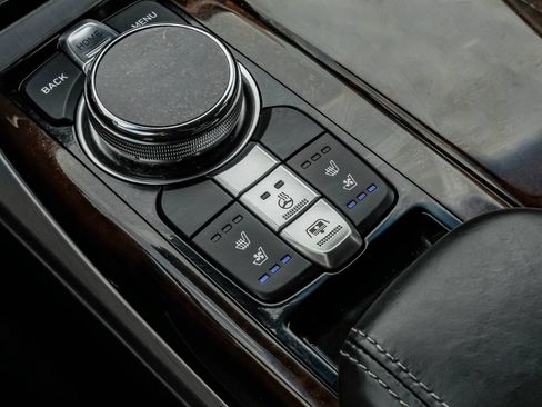 Used 2019 Genesis G90 5.0 Ultimate RWD image 24