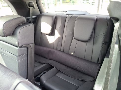 Used 2023 Mercedes-Benz GLB 250 4MATIC image 11