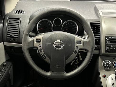 Used 2012 Nissan Sentra 2.0 SR FWD image 7
