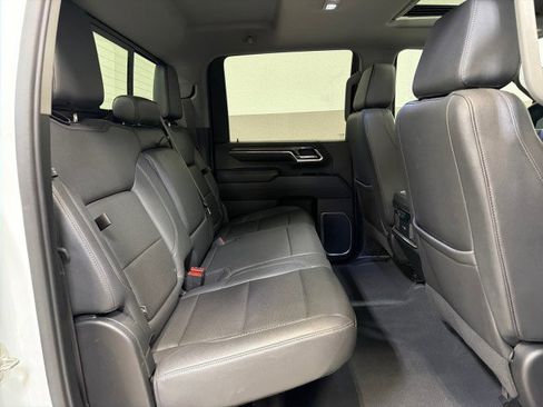 Used 2024 Chevrolet Silverado 3500 LTZ w/ LTZ Convenience Package image 69