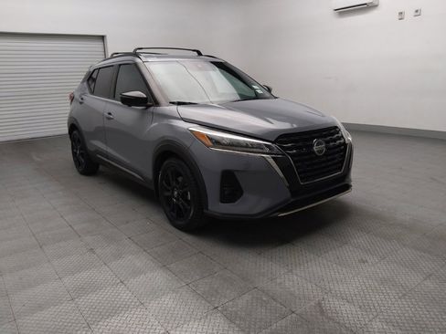 Used 2021 Nissan Kicks SR w/ SR Premium Package FWD image 13
