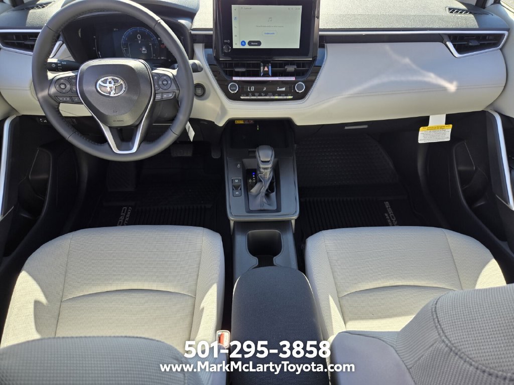 New 2026 Toyota Corolla Cross LE w/ Moonroof Package FWD image 11