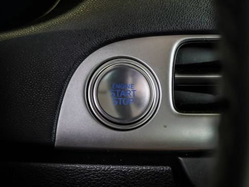 Used 2025 Hyundai Palisade SEL FWD image 25