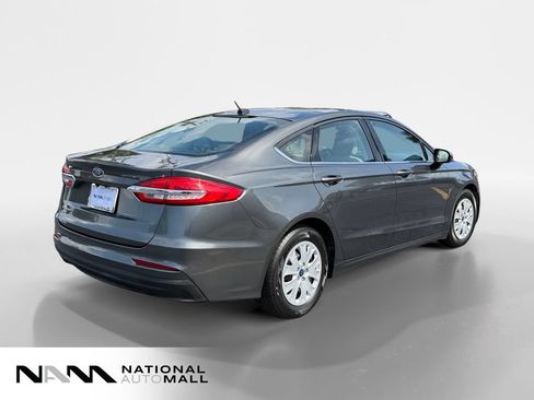 Used 2019 Ford Fusion S FWD image 5