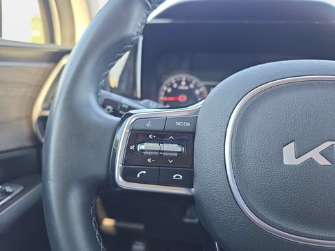 Used 2023 Kia Sorento S w/ Panoramic Sunroof Package AWD/4WD image 16