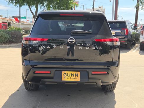 New 2026 Nissan Pathfinder SV FWD image 4