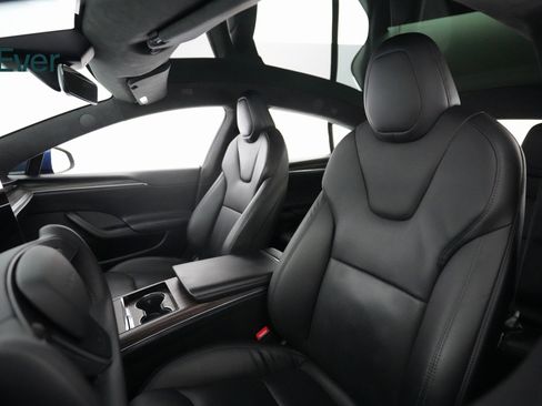 Used 2022 Tesla Model S image 7