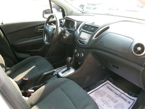 Used 2016 Chevrolet Trax LS FWD image 22