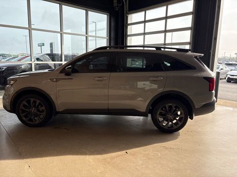 Certified 2023 Kia Sorento X-Line EX image 8