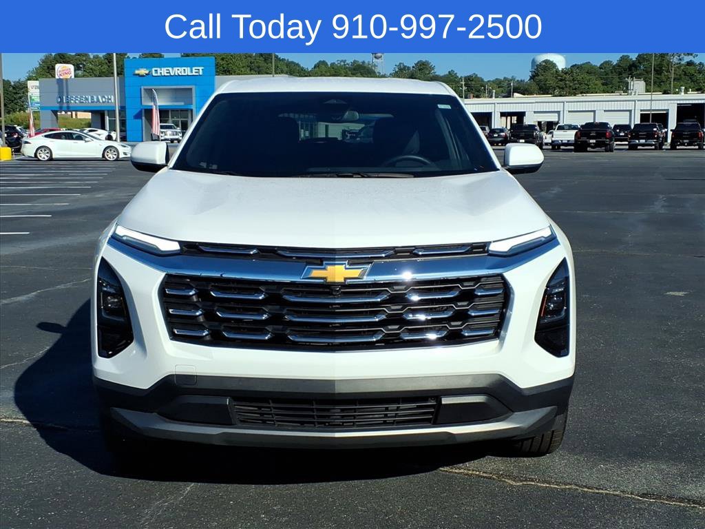Used 2026 Chevrolet Equinox LT FWD image 2