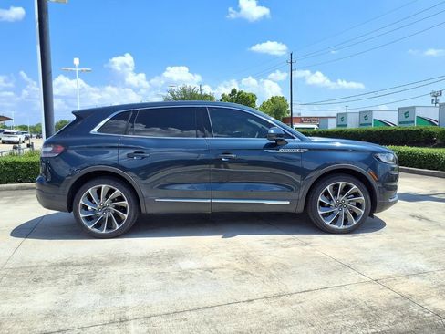 Used 2023 Lincoln Nautilus Reserve w/ Equipment Group 201A FWD image 8